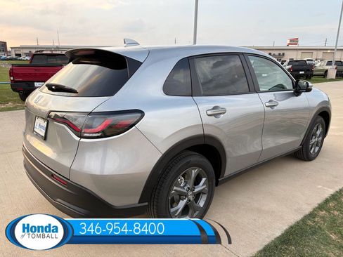 New 2027 Honda HR-V LX image 6