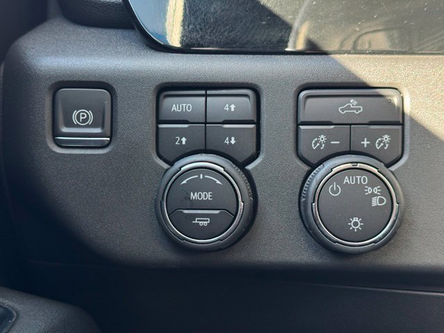 Certified 2023 Chevrolet Silverado 1500 LT w/ Z71 Off-Road Package AWD/4WD image 29