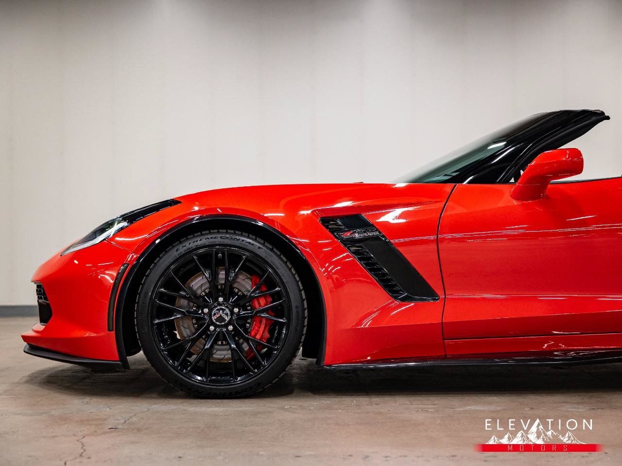 Used 2015 Chevrolet Corvette Z06 w/ 3LZ Preferred Equipment Group RWD image 26