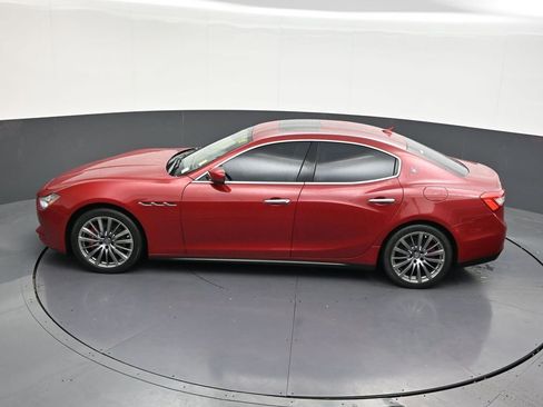 Used 2017 Maserati Ghibli w/ Luxury Package RWD image 15