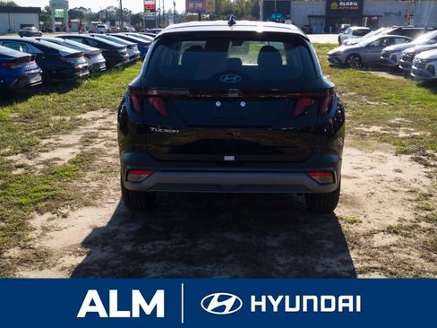 New 2026 Hyundai Tucson SE image 6