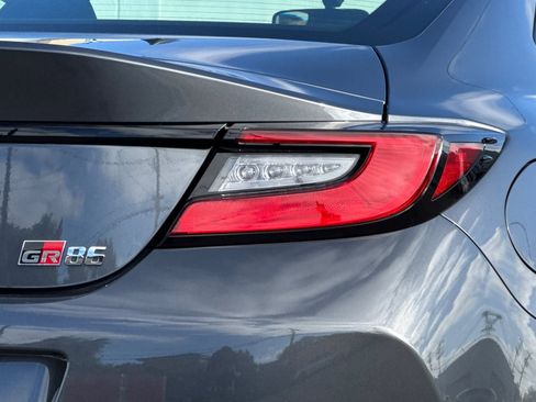 Certified 2023 Toyota GR86 image 14
