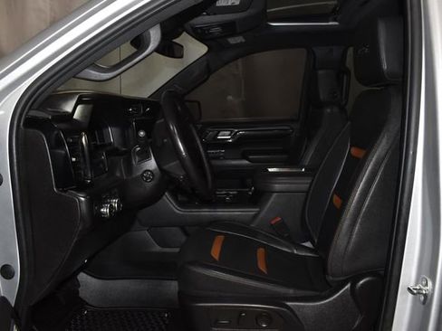 Used 2022 GMC Sierra 1500 AT4 w/ AT4 Premium Package image 13