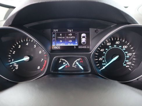 Used 2016 Ford Escape SE w/ SE Cold Weather Package image 19