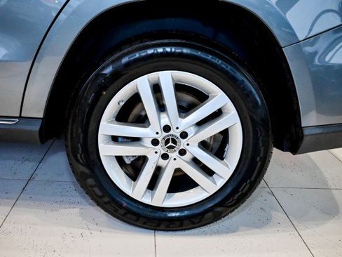 Used 2019 Mercedes-Benz GLS 450 4MATIC w/ Premium 1 Package image 41