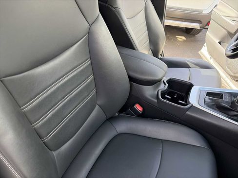Used 2022 Toyota RAV4 XLE Premium FWD image 25