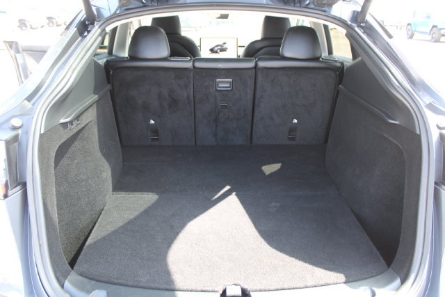 Used 2023 Tesla Model Y 2WD image 43