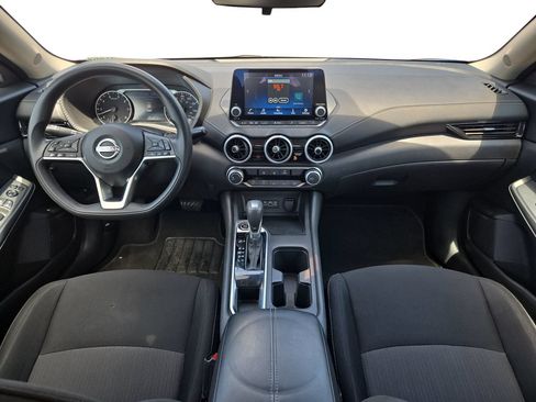 Used 2024 Nissan Sentra SV FWD image 9