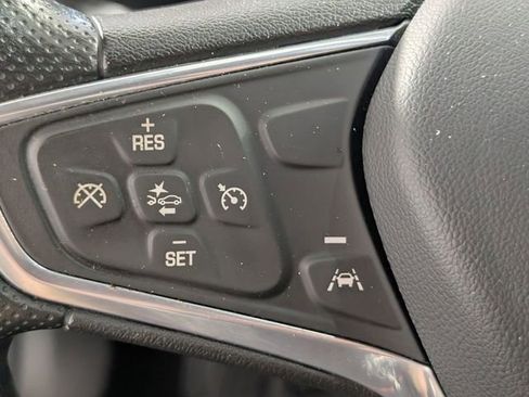 Used 2023 Chevrolet Malibu LT image 16