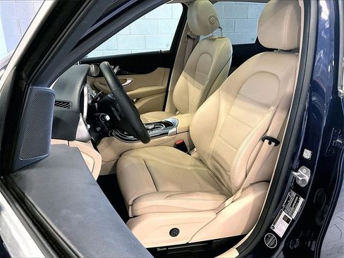 Used 2019 Mercedes-Benz GLC 300 GLC 300 image 5