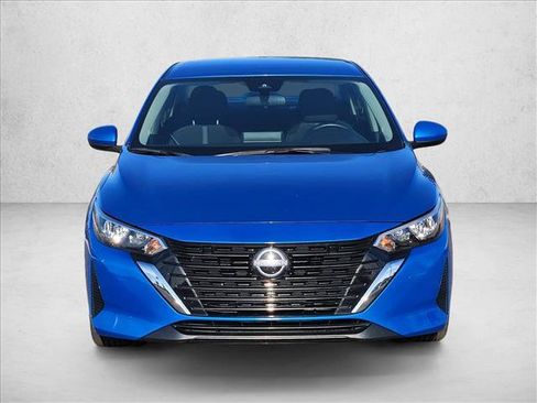 Used 2024 Nissan Sentra SV FWD image 2