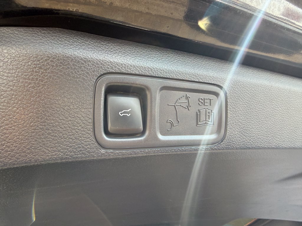 Used 2024 Ford Expedition Max XLT AWD/4WD image 18