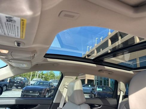 Used 2023 Lincoln Nautilus Reserve w/ Equipment Group 201A image 12