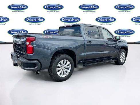 Used 2020 Chevrolet Silverado 1500 Custom w/ Custom Value Package AWD/4WD image 7