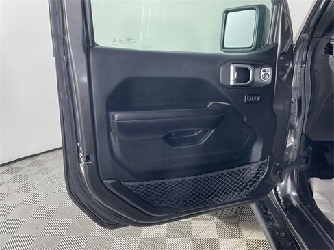 Used 2019 Jeep Wrangler Unlimited Rubicon image 17