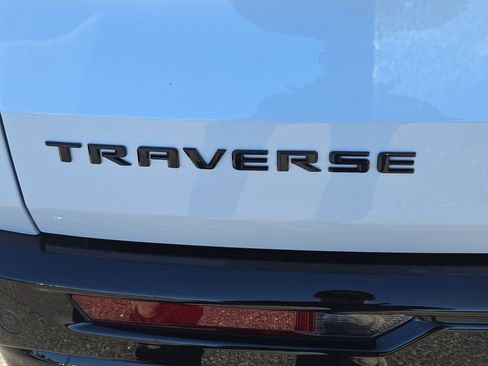 New 2026 Chevrolet Traverse RS image 17