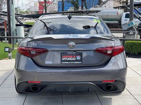 Used 2023 Alfa Romeo Giulia Veloce image 19