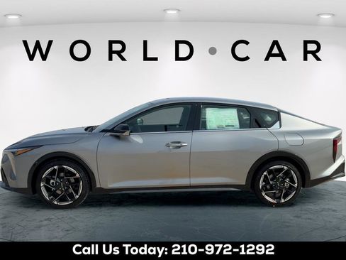 New 2026 Kia K4 GT-Line image 6