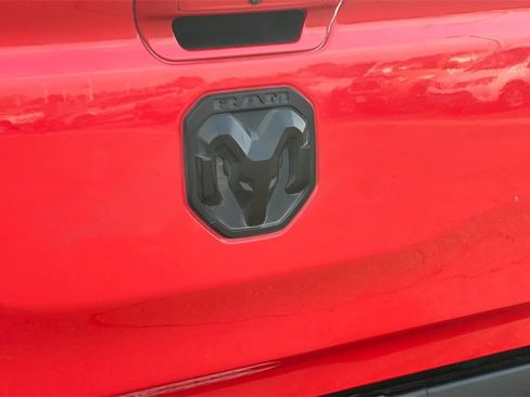 Used 2020 RAM 1500 Laramie image 31