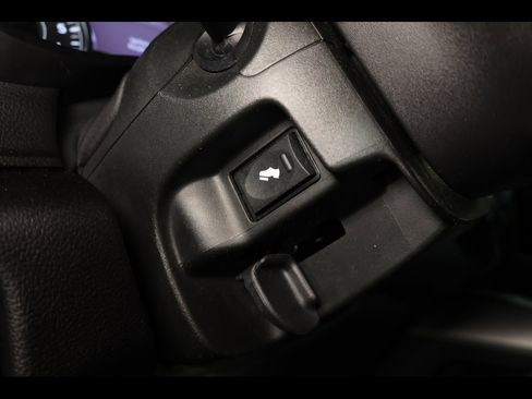 Used 2022 RAM 2500 Big Horn w/ Level B Equipment Group image 29