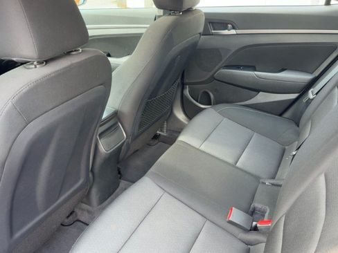 Used 2017 Hyundai Elantra Value Edition w/ Cargo Package FWD image 11