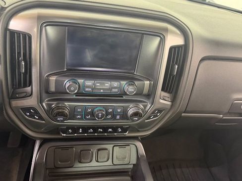 Used 2018 Chevrolet Silverado 1500 LTZ Z71 w/ LTZ Plus Package AWD/4WD image 22