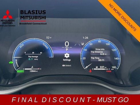 Used 2025 Toyota Sienna XSE w/ XSE Plus Package image 33