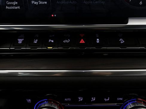 Used 2025 GMC Sierra 2500 SLT w/ SLT Premium Package image 33