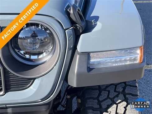 Certified 2024 Jeep Gladiator Rubicon image 10