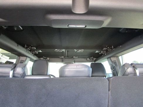 Used 2024 Ford Bronco Wildtrak image 18