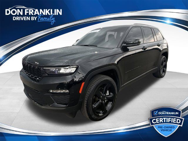 Used 2024 Jeep Grand Cherokee Limited w/ Black Appearance Package AWD/4WD 360° Tour