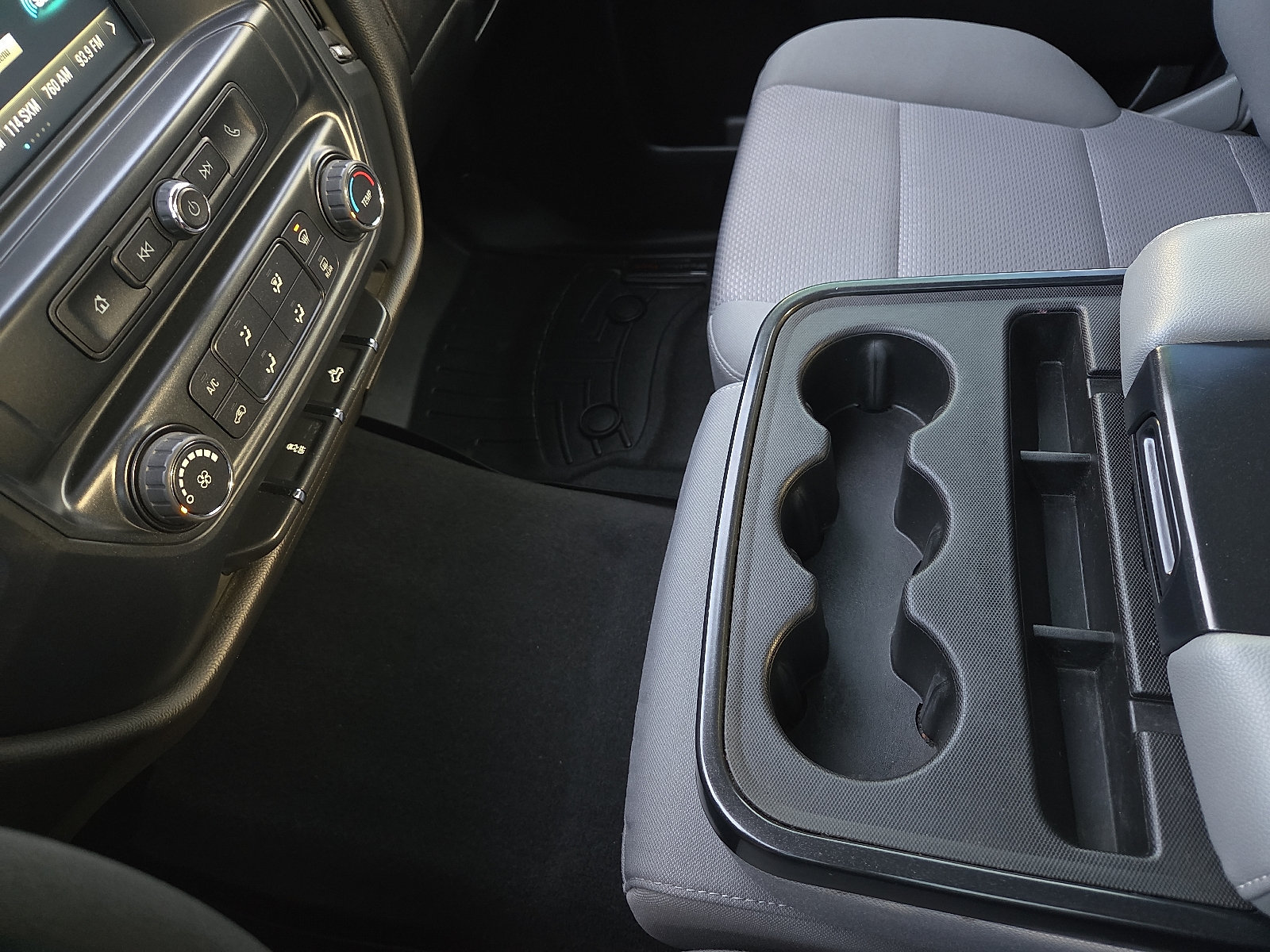 Used 2019 Chevrolet Silverado 1500 Custom w/ Custom Convenience Package RWD image 25
