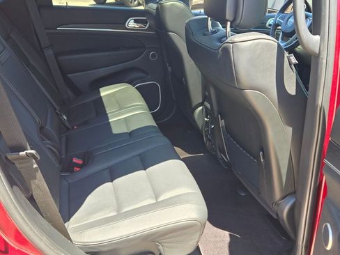 Used 2018 Jeep Grand Cherokee Summit AWD/4WD image 8