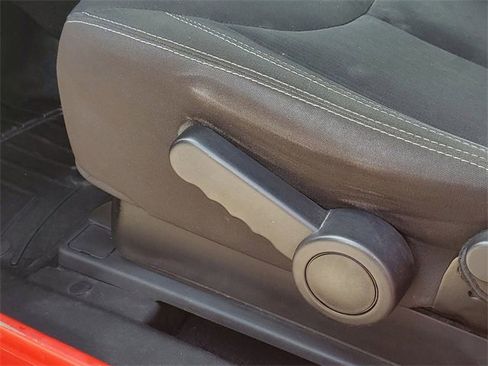 Used 2017 Jeep Wrangler Rubicon w/ Dual Top Group image 12