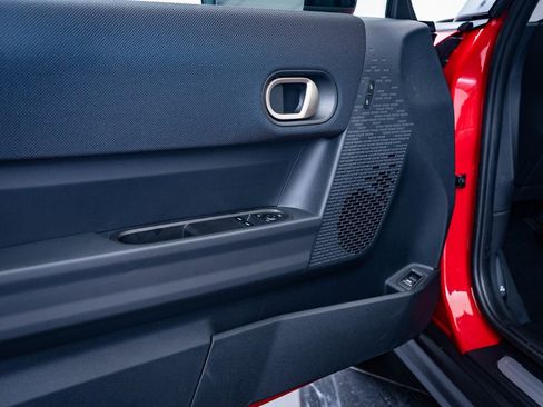 Certified 2025 MINI Cooper S image 23