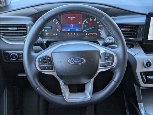Used 2024 Ford Explorer XLT w/ Equipment Group 202A RWD image 14