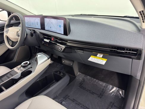 Used 2023 Kia EV6 Wind image 13