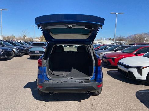 Used 2019 Ford Escape SE image 21