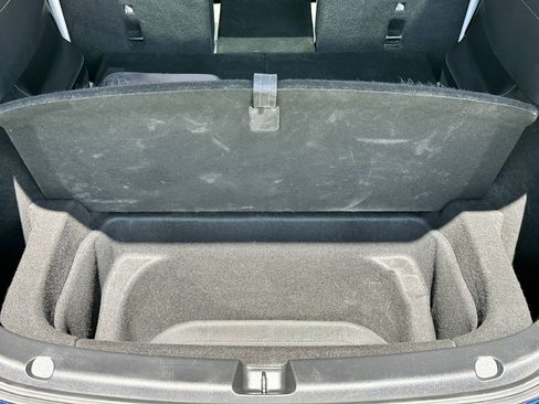 Used 2025 Tesla Model Y Long Range AWD/4WD image 22