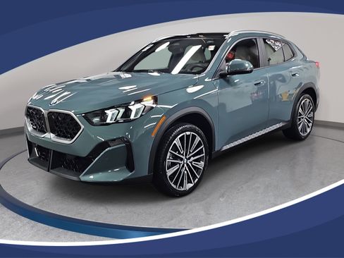 New 2026 BMW X2 xDrive28i w/ Technology Package image 1