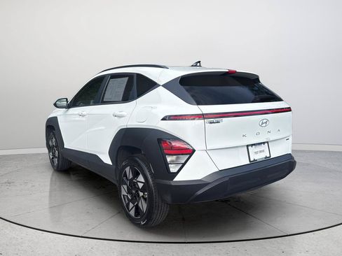 Used 2024 Hyundai Kona SEL AWD/4WD image 9