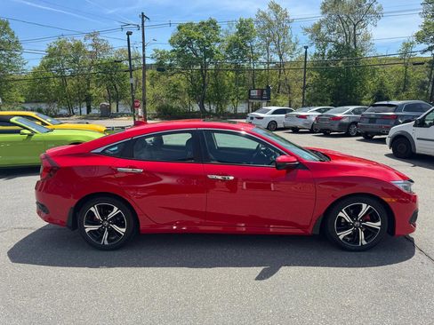 Used 2016 Honda Civic Touring image 7