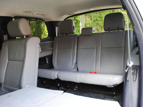 Used 2016 Toyota Sequoia Limited w/ Safety & Convenience Package image 11