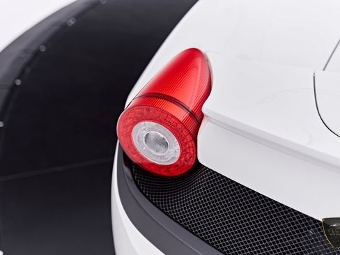 Used 2014 Ferrari 458 Spider RWD image 36