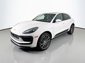 Certified 2025 Porsche Macan 360° Tour