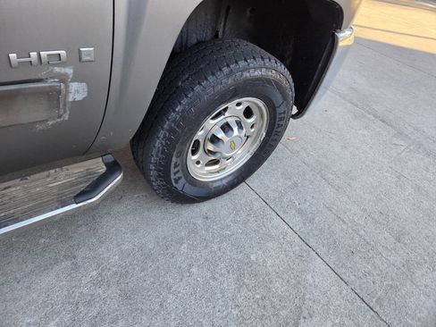 Used 2008 Chevrolet Silverado 2500 LT w/ 1LT Convenience Package image 12