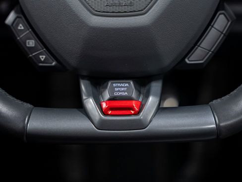 Used 2018 Lamborghini Huracan LP 580-2 image 38