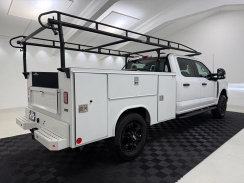 Used 2023 Ford F250 XL w/ STX Appearance Package AWD/4WD image 8