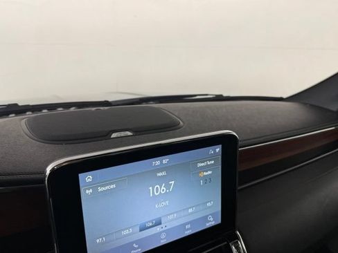 Used 2020 Lincoln Navigator L Reserve w/ Luxury Package AWD/4WD image 32