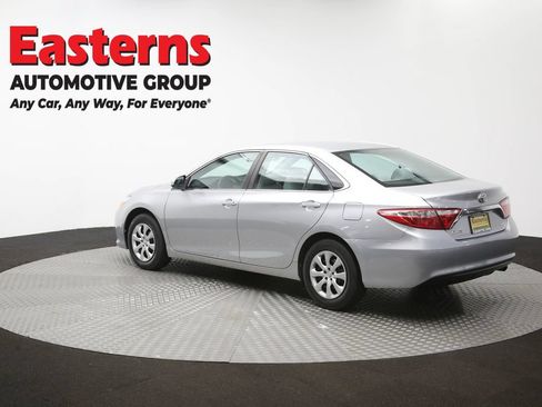 Used 2015 Toyota Camry LE FWD image 62